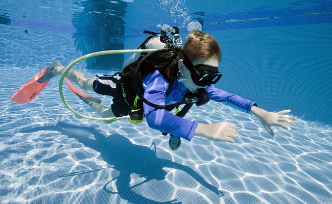 Дайвинг в Кирове глубокое погружение с аквалангом. Ultra Подарки. Дайвинг. Купить дайвинг в Кирове, обучение глубокому погружению, арендовать акваланг и подводное снаряжение. UltraPodarki.ru 8 800 505 95 30. дайвинг погружение Киров, подводное плавание Киров, дайвинг клуб Киров, подарочные сертификаты, глубокое погружение, погружение с аквалангом Киров, дайвинг центр Киров, купить дайвинг Киров