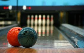 Игра в боулинг в Кирове.Ultra Подарки. Игра в боулинг в Кирове. Сервис: UltraPodarki.ru 8 800 505 95 30. Игра в боулинг, игра в боулинг Киров, боулинг Киров, купить боулинг Киров, играть в боулинг, играть в боулинг Киров