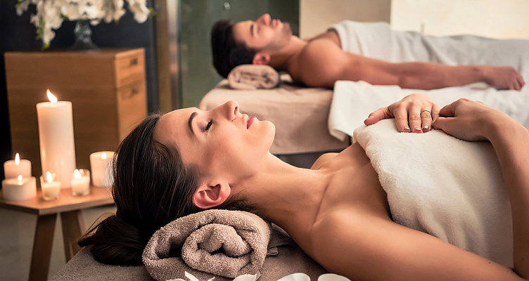 Романтическое свидание в СПА в Кирове. Ultra Подарки. Купить романтическое свидание в СПА в Кирове. Подарите самым близким незабываемые моменты и признайтесь в искренних чувствах. Сервис UltraPodarki.ru 8-800-505-95-30. Романтическое свидание в СПА в Кирове, свидание в Кирове, свидание в СПА, сертификат на свидание в СПА, сертификат на свидание в Кирове, купить свидание, купить свидание Киров, первое свидание, девушка свидание, СПА, романтическое СПА, романтический вечер, романтические любимому