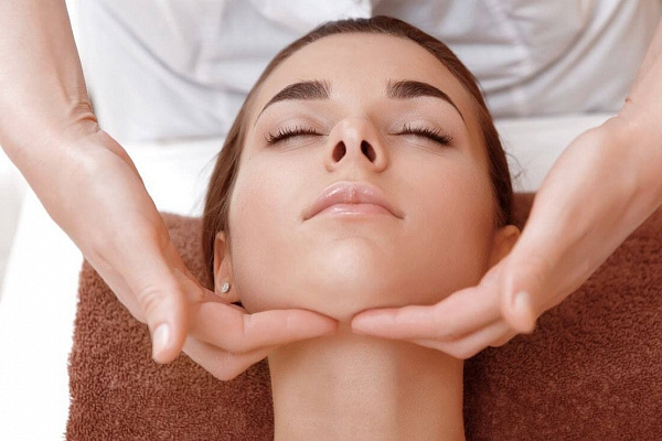 Общий массаж. Подарочные сертификаты Ultra Подарки Киров. Купить подарочный сертификат на общий массаж. Сервис UltraPodarki.ru Киров 8 800 505 95 30.. Общий массаж, общий массаж в Кирове, лечебный массаж, лечебный массаж в Кирове, массаж для мужчин в Кирове, массаж для женщин в Кирове,массаж для мужчин, массаж для женщин, общий массаж для мужчин, общий массаж для женщин, классический массаж, классический массаж в Кирове