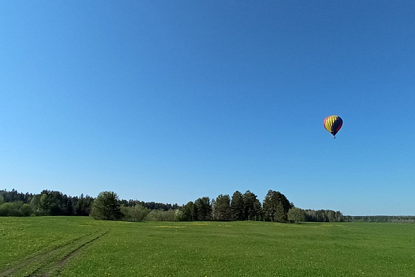 Романтическое свидание на воздушном шаре в Кирове. Ultra Подарки. Купить романтическое свидание на воздушном шаре в Кирове. Подарите самым близким незабываемые моменты и признайтесь в искренних чувствах. Сервис UltraPodarki.ru 8-800-505-95-30. Романтическое свидание на воздушном шаре в Кирове, свидание в Кирове, свидание на воздушном шаре, сертификат на свидание на воздушном шаре, сертификат на свидание в Кирове, купить свидание, купить свидание Киров, первое свидание, девушка свидание, воздушный шар, полет на воздушном шаре