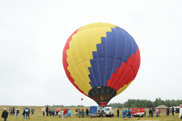 Полет на воздушном шаре в Кирове. Сервис Ultra Подарки. Полет на воздушном шаре в Кирове. Купить подарочный сертификат на путешествие на воздушном шаре. Сервис UltraPodarki.ru 8 800 505 95 30. Воздушный шар, воздушный шар в Кирове, полёт на воздушном шаре, полёт ан воздушном шаре в Кирове, купить воздушный шар, купить воздушный шар в Кирове, путешествие на воздушном шаре, путешествие на воздушном шаре в Кирове, воздушный шар цена, воздушный шар цена Киров, полёт на аэростате, полёт на аэростате Киров, прогулка на воздушном шаре, прогулка на воздушном шаре Киров