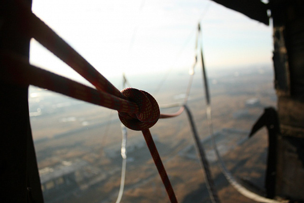 Роупджампинг - прыжки с верёвкой в Кирове. Подарочные сертификаты Ultra Подарки. Роупджампинг в Кирове - Экстремальный оригинальный подарок или подарочный сертификат на Роупджампинг - прыжки с верёвкой. Сервис UltraPodarki.ru 8-800-505-95-30. роупджампинг Киров, прыжок веревка Киров, роупджампинг, прыжок веревка, прыжок с веревкой, Подарок, подарочный сертификат, экстрим, экстремальный подарок