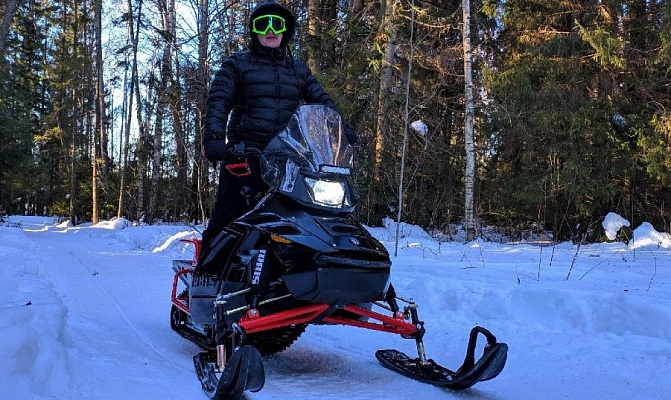 Катание на снегоходах . Подарочные сертификаты Ultra Подарки Киров. Купить оригинальный подарок или подарочный сертификат на Катание на снегоходах . Сервис UltraPodarki.ru Киров 8 800 505 95 30. 