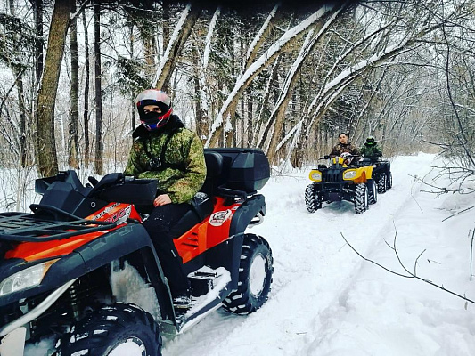 Катание на квадроциклах в Кирове. Сервис Ultra Подарки. Подарочный сертификат на катание на квадроциклах в Кирове. Закажите катание на квадроциклах недорого и наслаждайтесь активным отдыхом с друзьями. Выбирайте живописные маршруты для езды на квадроциклах. Сервис UltraPodarki.ru 8800-505-9530. Катание на квадроциклах, Прокат квадроциклов, езда на квадроцикле, прокат квадроциклов Киров, катание на квадроциклах Киров, Катание на квадроциклах зимой, Катание на квадроциклах летом, Сертификат на катание на квадроциклах 

