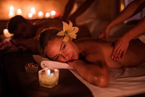 Традиционный тайский массаж в Кирове. Сервис Ultra Подарки. Традиционный тайский массаж в Кирове. Попробуйте настоящий тайский массаж в массажном салоне Кирова. Сервис UltraPodarki.ru 8 800 505 95 30. Традиционный тайский массаж Киров, тайский массаж Киров цена, услуга массаж Киров, профессиональный массаж Киров, спа салон Киров, массажный салон Киров, тайский массаж Киров, традиционный тайский массаж, купить массаж Киров