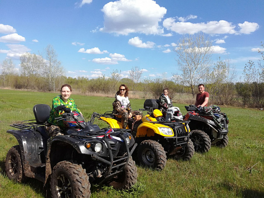 Прокат квадроциклов летом в Кирове. Сервис Ultra Подарки. Подарочный сертификат на прокат квадроциклов летом и зимой в Кирове. Закажите катание на квадроциклах недорого и наслаждайтесь активным отдыхом с друзьями. Выбирайте живописные маршруты для езды на квадроциклах. Сервис UltraPodarki.ru 8800-505-9530. Катание на квадроциклах, Прокат квадроциклов, езда на квадроцикле, прокат квадроциклов Киров, катание на квадроциклах Киров, Катание на квадроциклах зимой, Катание на квадроциклах летом, Сертификат на катание на квадроциклах 

