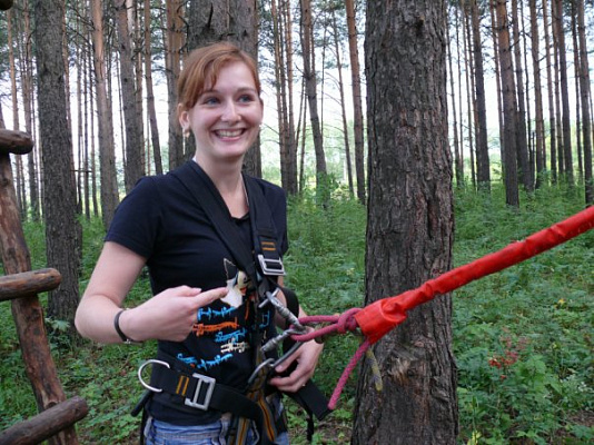 Роупджампинг - прыжки с верёвкой в Кирове. Подарочные сертификаты Ultra Подарки. Роупджампинг в Кирове - Экстремальный оригинальный подарок или подарочный сертификат на Роупджампинг - прыжки с верёвкой. Сервис UltraPodarki.ru 8-800-505-95-30. роупджампинг Киров, прыжок веревка Киров, роупджампинг, прыжок веревка, прыжок с веревкой, Подарок, подарочный сертификат, экстрим, экстремальный подарок