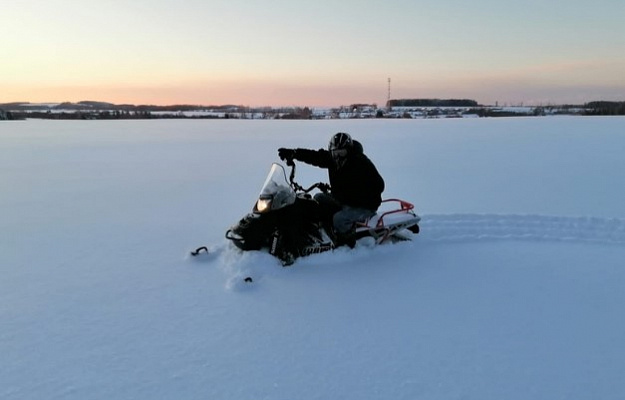 Катание на снегоходах в Кирове в подарок. Сервис Ultra Подарки
. Подарочный сертификат на катание на снегоходах в Кирове с друзьями. Закажите прокат снегоходов в подарок для мужчины по привлекательным ценам. Живописные маршруты для езды на снегоходах это отличная возможность активного отдыха. Сервис UltraPodarki.ru 8 800 505 95 30. катание на снегоходах, подарочный сертификат на катание на снегоходе, прокат снегоходов, прокат снегоходов Киров, катание на снегоходах Киров, езда на снегоходе
