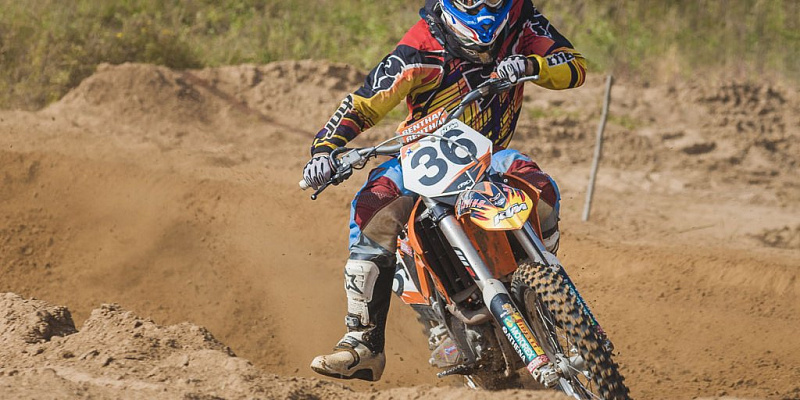 Катание на мотоцикле в Кирове. ULTRA ПОДАРКИ. Купить катание на мотоцикле в Кирове. Попробовав езду на мотоциклах, вы получите порцию адреналина и невероятные эмоции. Сервис: UltraPodarki.ru 8 800 505 95 30.. Катание на мотоцикле в Кирове, прокат мотоциклов Киров, катание на мотоциклах, прокат мотоцикла, езда на мотоцикле Киров, езда на мотоцикле, мотопрогулка Киров, мотопрогулка, поездки на байке, личный мотоцикл, катание на мотоцикле, мотоциклетный шлем, увлечение поездками на мотоцикле, пристрастие к мотоциклам, сертификат на поездку на мотоцикле, прокатиться на мотоцикле, мото-транспорт, мото-треки, мото-поездки, езда на мотоцикле в Кирове, катание на мотоцикле в Кирове, мотоклуб в Кирове
