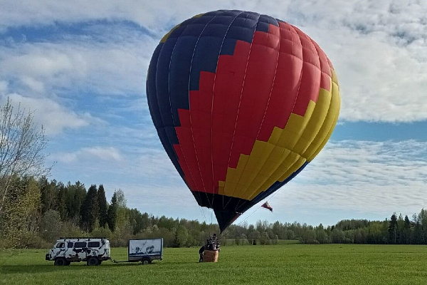 Полет на воздушном шаре в Кирове. Сервис Ultra Подарки. Полет на воздушном шаре в Кирове. Купить подарочный сертификат на путешествие на воздушном шаре. Сервис UltraPodarki.ru 8 800 505 95 30. Воздушный шар, воздушный шар в Кирове, полёт на воздушном шаре, полёт ан воздушном шаре в Кирове, купить воздушный шар, купить воздушный шар в Кирове, путешествие на воздушном шаре, путешествие на воздушном шаре в Кирове, воздушный шар цена, воздушный шар цена Киров, полёт на аэростате, полёт на аэростате Киров, прогулка на воздушном шаре, прогулка на воздушном шаре Киров